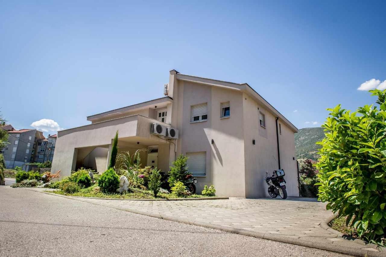 Villa Mir Mostar Bagian luar foto